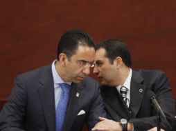 Ernesto Cordero (der) es uno de los seis panistas interesados aún en lograr la candidatura a la Presidencia. AP  /