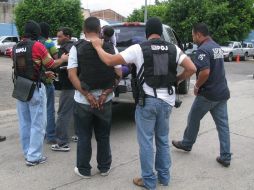 Un trío de sujetos fue capturado por la División de Robo a Bancos de la PGJEJ. M. PATIÑO  /