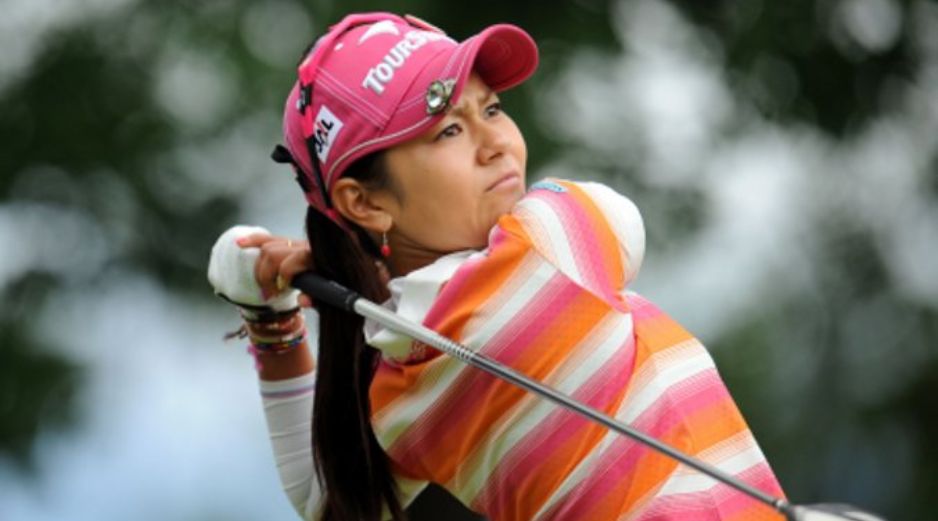 La golfista japonesa, Ai Miyazato, durante la ronda final del campeontato Evian Masters. AFP  /
