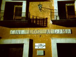 En la imagen, el Cine Los Aldama antes de ser restaurado, y que se pondrá a la venta. ESPECIAL  /