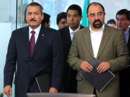 Manlio Fabio Beltrones (izquierda), reiteró que el Estado tiene una deuda con las víctimas de la violencia. EL UNIVERSAL  /