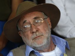 El poeta Javier Sicilia hace hoy un nuevo intento por impulsar un periodo extraordinario. REUTERS  /