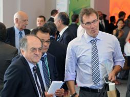 Laurent Blanc, a un lado del presidente de la Federación de Futbol Francés(FFF), Noel Le Graet (I). AFP  /