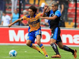 Las acciones fueron muy disputadas en La Corregidora. AFP  /