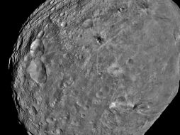 Con 530 kilómetros de diámetro, Vesta es el segundo objeto de mayor tamaño en el cinturón de asteroides. EFE  /