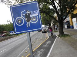 Se estima que entre 60 mil y 90 mil personas utilizan la bicicleta como medio de transporte en la ZMG. S. NÚÑEZ  /