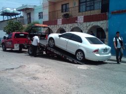 El cadáver estaba en la cajuela de un Ford Fusion. M. PATIÑO.  /