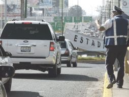 Elementos de Vialidad custodiaron a los aficionados a la llegada y salida del estadio. A. HINOJOSA  /