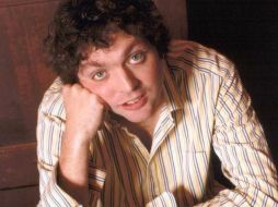 Tom Hodgkinson, fundador de la Idler Academy, busca enseñar a las personas a trabajar por su cuenta. ESPECIAL  /