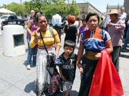 Vendedores irregulares, bajo la lupa por el costo que generan a comercios establecidos, denuncian empresarios. E. BARRERA.  /