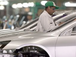 La compañía estaría buscando aumentar ganancias por menores costos laborales. ARCHIVO  /