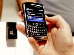 '¿Cuáles serán las consecuencias de esta cooperación con respecto a la vida privada de los usuarios de BlackBerry?'. AP  /