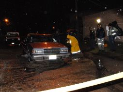 Cuando los policías llegaron, el hombre ya estaba muerto adentro de su coche. O. RUVALCABA  /