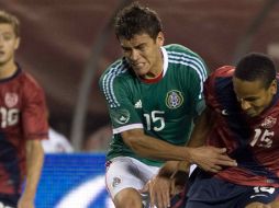 Héctor Moreno (C) posiblemente participe en la gira de la selección por el continente europeo. MEXSPORT  /