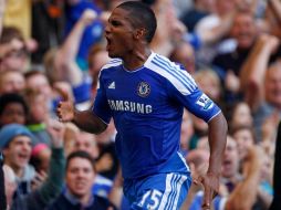 Florent Malouda del Chelsea, celebra gol del triunfo en el minuto 83 ante West Bromwich. REUTERS  /