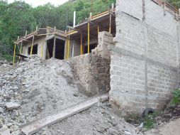 La finca irregular afecta al Cerro del Colli, parte del Área Natural Protegida de La Primavera, según autoridades. ESPECIAL  /