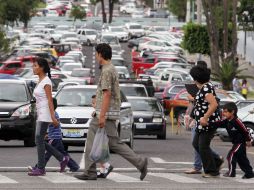 Regreso a clases, falla en semáforos y obras. E. BARRERA.  /