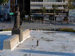 La Glorieta Minerva se reabrió ayer a la circulación, y será una zona peatonal los fines de semana. A. GARCÍA  /