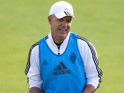 El técnico mexicano, Javier Aguirre, durante sesión de entrenamiento del Real Zaragoza, en la Ciudad Deportiva del club. EFE  /