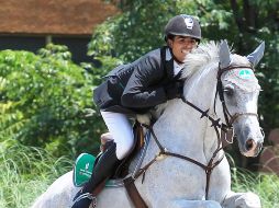 El jinete del Estado Mayor Presidencial, Nicolás Pizarro se ubica en la segunda posición del selectivo. A. CAMACHO  /