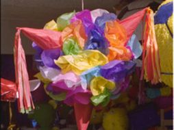 La artesanía deberá tener como base la olla de barro, estar elaborada y forrada con materiales tradicionales. ARCHIVO  /