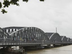 Centenario puente Faidherbe de Saint-Louis cuya restauración ha renovado el orgullo perdido de su población. EFE  /