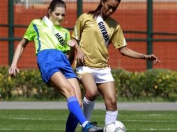 Miss México, Karin Ontiveros, demostró sus habilidades en el deporte durante el encuentro amistoso celebrado en Sao Paulo. EFE  /