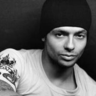 Robi 'Draco' puso a prueba su fortaleza para combatir el cáncer