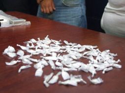 El ahora detenido contaba con 55 envoltorios que contenían 25 gramos de cocaína cada uno. ARCHIVO  /