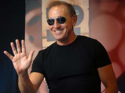 El cantante recientemente recibió disco de oro y platino por registrar altas ventas de su último álbum. NOTIMEX  /