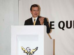 El jefe del gobierno del DF, Marcelo Ebrard, propone garantizar los derechos de migrantes. ARCHIVO  /