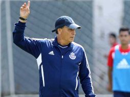 José Luis Real, técnico de las Chivas, equipo líder del Torneo Apertura con 16 puntos. EL INFORMADOR  /