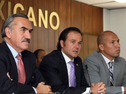 Felipe Muñoz, Bernardo de la Garza y Alejandro Cárdenas anunciaron a la delegación mexicana. EFE  /