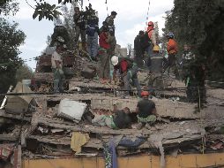El complejo de departamentos ubicado sobre calzada Tlalpan colapsó tras el sismo de 7.1 grados.
