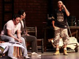 Con poca escenografía pero con una historia compleja, Cash invitó a reflexionar a los asistentes. E. BARRERA  /