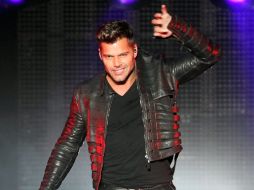 El cantante ofreció gran concierto después de 15 años de ausencia. EFE  /