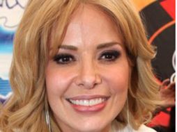 La cantante firmó un convenio con el gobierno del estado para llevar ácido fólico a las mujeres internas embarazadas. EL UNIVERSAL  /