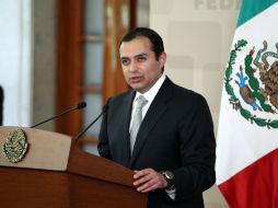 El ex secretario de Hacienda, Ernesto Cordero, fue recibido por sus partidarios con aplausos y palabras de aliento. NTX  /