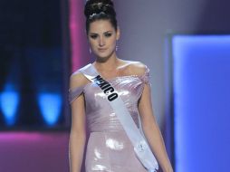 Karín Ontiveros paseó con un vestido de gala en tono pastel, previo al certamen, en la etapa semifinal. AP  /