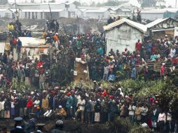 Se presume que al menos 100 personas murieron por una gran explosión provocada por una fuga de combustible. NTX  /