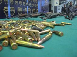 Entre el armamento decomisado destacan armas de fuego de diferentes calibres, granadas de fragmentación y 165  cartuchos. M. PATIÑO.  /