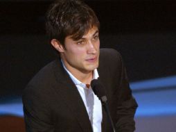 Bernal adelantó que planea hacer una película sobre el tema migratorio para el 2013 junto a Diego Luna. AP  /