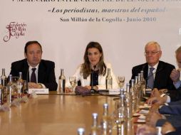 La princesa de Asturias en la mesa del V Seminario Internacional de Lengua y Periodismo. ESPECIAL  /