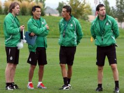 Galindo y su cuerpo técnico integrado por los auxiliares Héctor Adomaitis y Héctor López. EL UNIVERSAL  /