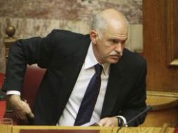 La cancelación del viaje de Papandréu a EU, fue decidida tras una conversación entre el primer ministro y Venizelos. ARCHIVO  /