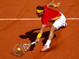 Rafael Nadal, durante el juego con Jo-Wilfried Tsonga. REUTERS  /