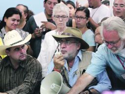 El poeta Javier Sicilia da los pormenores de los incidentes vividos en el trayecto Coatzacoalcos-Jalapa. EL UNIVERSAL  /