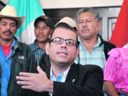 Manuel Balidizón, candidato del Partido Libertad Democrática Renovadora, durante una rueda de prensa. AFP  /