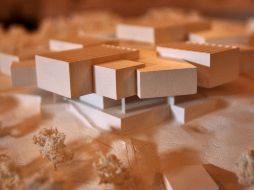 Maqueta del museo, obra del arquitecto Jacques Herzog. S. NÚÑEZ  /
