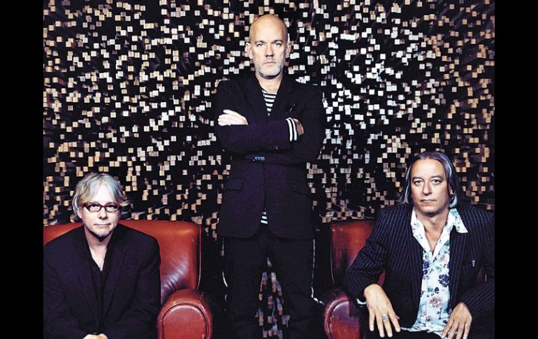 El último álbum de la formación, el decimoquinto de su carrera, fue Collapse into now, compuesto por 12 canciones. EL UNIVERSAL  /